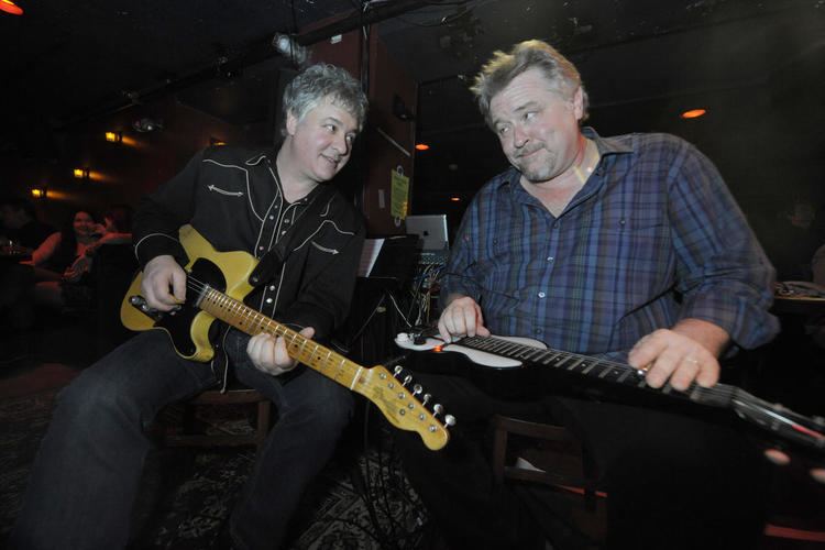 Duke Levine Guitarists Duke Levine and Kevin Barry shake up the local scene