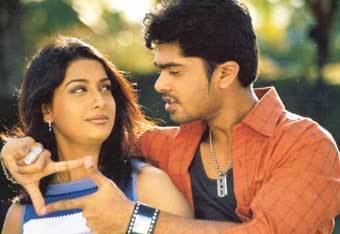 Silambarasan and Rakshitha in a movie scene from Dum (2003 Tamil film)