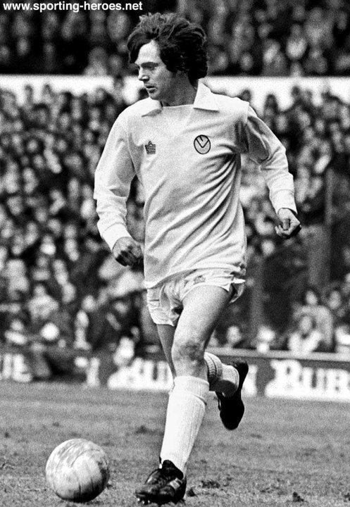 Duncan McKenzie (footballer, born 1912) Duncan McKENZIE League appearances Leeds United FC