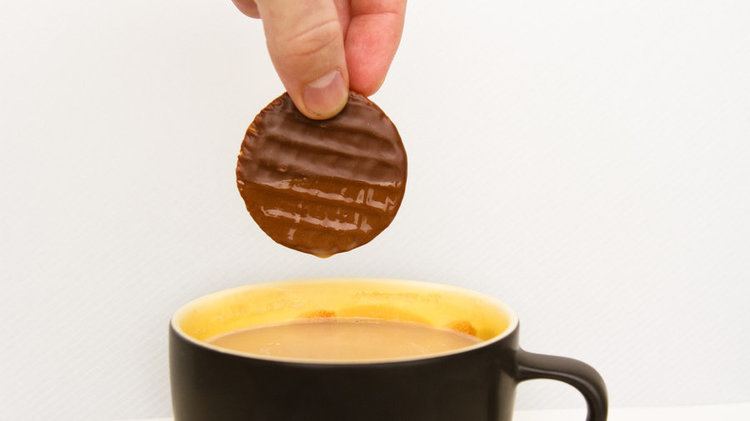 Dunking (biscuit) Dunking Science Do Cookies Really Taste Better Dipped In Tea The