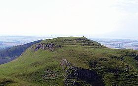 Dunsinane Hill httpsuploadwikimediaorgwikipediacommonsthu