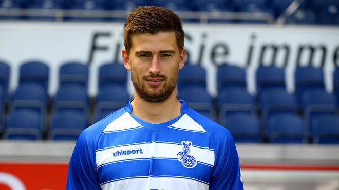 Dustin Bomheuer 2 Bundesliga Dustin Bomheuer vom MSV Duisburg erleidet