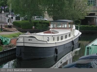 Dutch barge httpssmediacacheak0pinimgcomoriginals28