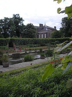 Dutch garden httpsuploadwikimediaorgwikipediacommonsthu