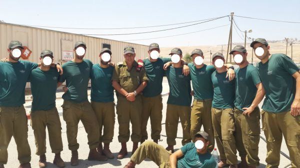Duvdevan Unit Helping Israeli Soldiers Duvdevan Yashar Lachayal