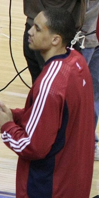 Dwayne Jones (basketball) httpsuploadwikimediaorgwikipediacommons88