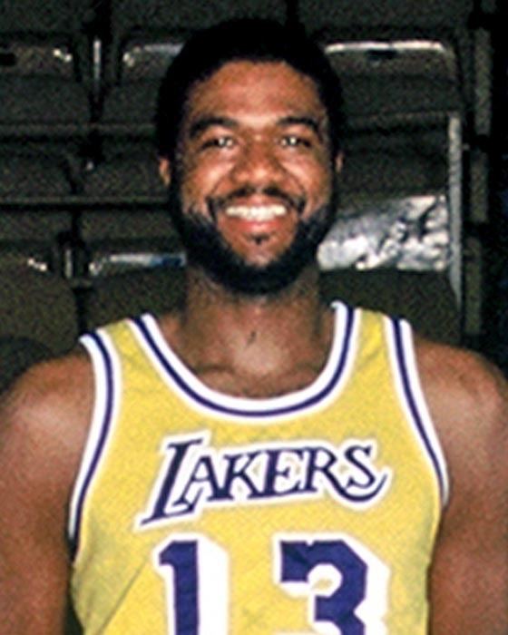 Dwight Jones (basketball) wwwlatimescomincludesprojectsimglakersbiop