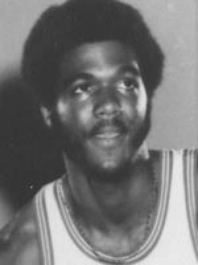 Dwight Jones (basketball) ExWheatley UH star Dwight Jones dies at 64 Houston Chronicle