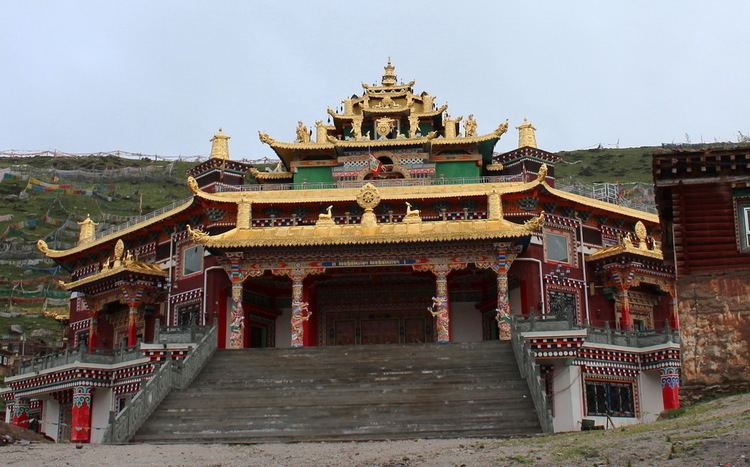 Dzogchen Monastery High Peaks Pure Earth Magnificent Dzogchen Monastery By Woeser