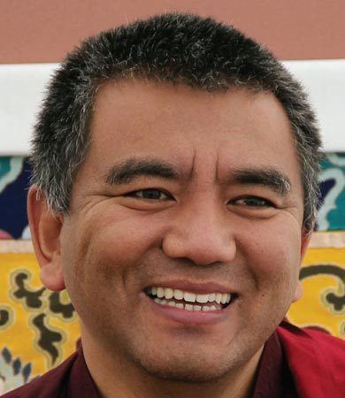Dzogchen Rinpoche wwwbuddhachanneltvportaillocalcachevignettes