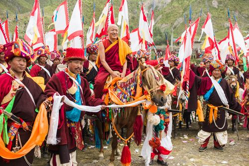 Dzongsar Monastery Return to Dzongsar Photos of Rinpoche39s Recent Journey to Derge