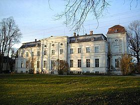 Dzērve Manor httpsuploadwikimediaorgwikipediacommonsthu