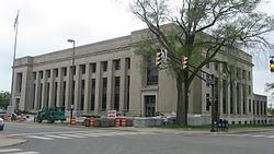 E. Ross Adair Federal Building and United States Courthouse httpsuploadwikimediaorgwikipediacommonsthu