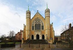 Ealing Abbey httpsuploadwikimediaorgwikipediacommonsthu