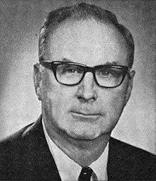 Earl B. Ruth httpsuploadwikimediaorgwikipediacommonsthu