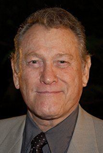 Earl Holliman iamediaimdbcomimagesMMV5BMjIwMTQ1NjI5MV5BMl5