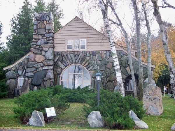 Earl Young (architect) Earl Young Gnome Houses Atlas Obscura