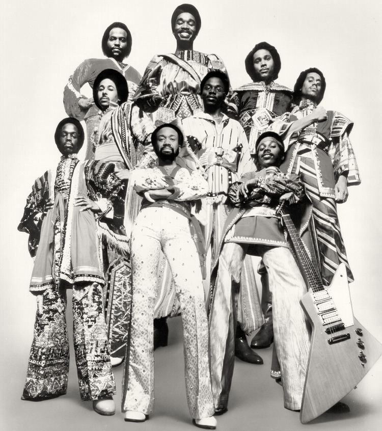 Earth, Wind & Fire 1000 ideas about Earth Wind Fire September on Pinterest Maurice