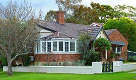East Lindfield, New South Wales httpsuploadwikimediaorgwikipediacommonsthu
