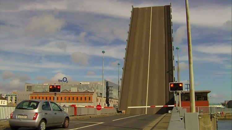 East-Link (Dublin) Raising the Eastlink Bridge in Dublin Ireland YouTube