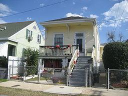 East Riverside, New Orleans httpsuploadwikimediaorgwikipediacommonsthu