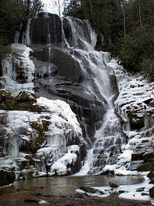 Eastatoe Falls httpsuploadwikimediaorgwikipediacommonsthu