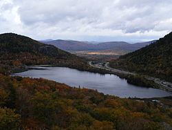 Echo Lake (Franconia Notch) httpsuploadwikimediaorgwikipediacommonsthu