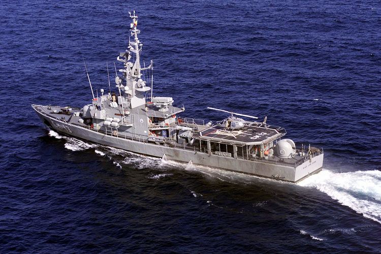 Ecuadorian Navy FileEcuadorian navy ship ESMERALDASjpg Wikimedia Commons