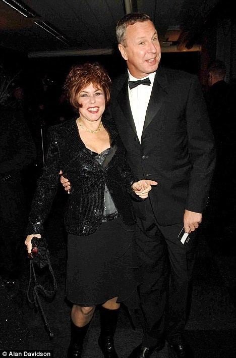 Ed Bye Ruby Wax39s sisterinlaw killed by train while trying to