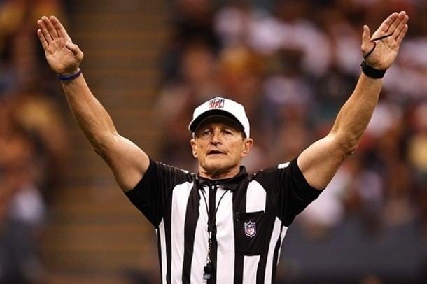 Ed Hochuli Legendary NFL Referee Ed Hochuli Celebrated The End Of The