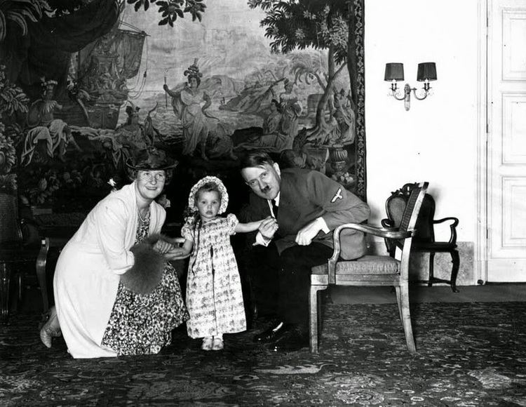 Edda Göring Hitler with Emmy and Edda Gring 1940 Emmy was a German actress