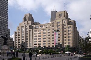 Edificio La Nacional httpsuploadwikimediaorgwikipediacommonsthu