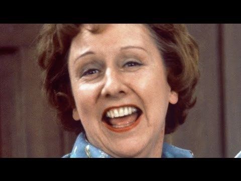 Edith Bunker Jean Stapleton Edith Bunker on quotAll in the Familyquot dies Comedy