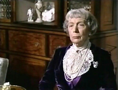 Edith Evans BEST SUPPORTING ACTRESS NOMINEE Dame Edith Evans for The Chalk