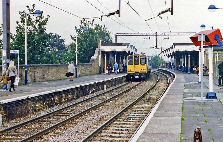 Edmonton Green railway station