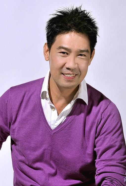 Edmund Chen Conversations on the High Chair 19 Actor Author Artist
