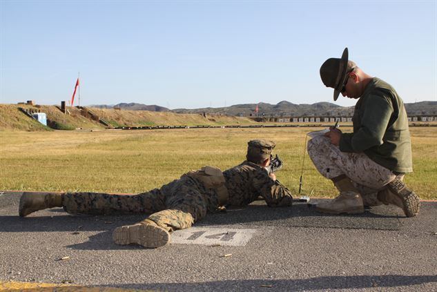 Edson Range Co L recruits apply Marine Corps marksmanship skills gt Marine Corps