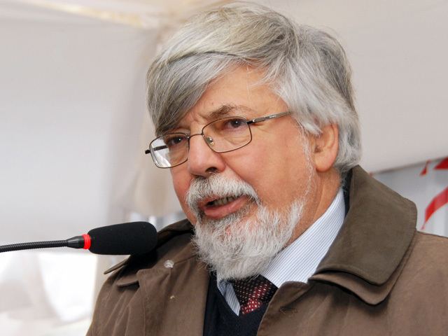 Eduardo Bonomi Pedido de informes a Bonomi por 8 resoluciones El Diario