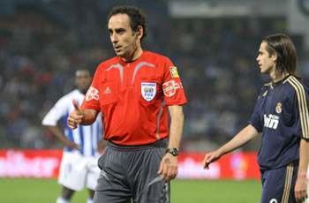 Eduardo Iturralde González The Clasico is easy for a referee says former official Iturralde
