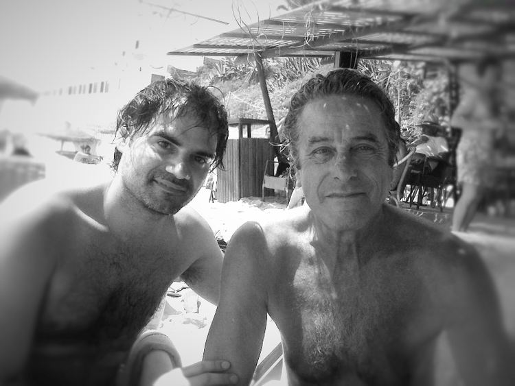 Eduardo Rodríguez Rodway Rafa Bocero con Eduardo Rodriguez Rodway TRIANA en una playa de