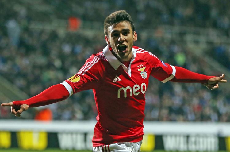 Eduardo Salvio Transfer news Manchester City make 30m bid for Benfica