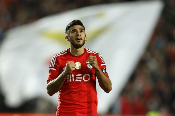 Eduardo Salvio Liverpool news and transfers Reds closing in on 436m Benfica star