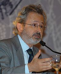 Eduardo Viveiros de Castro httpsuploadwikimediaorgwikipediacommonsthu