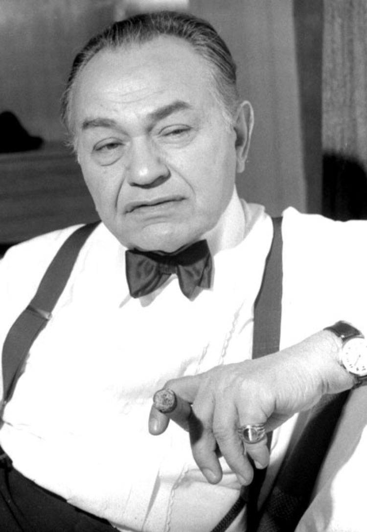 Edward G. Robinson On the Town Edward G Robinson News Stripes