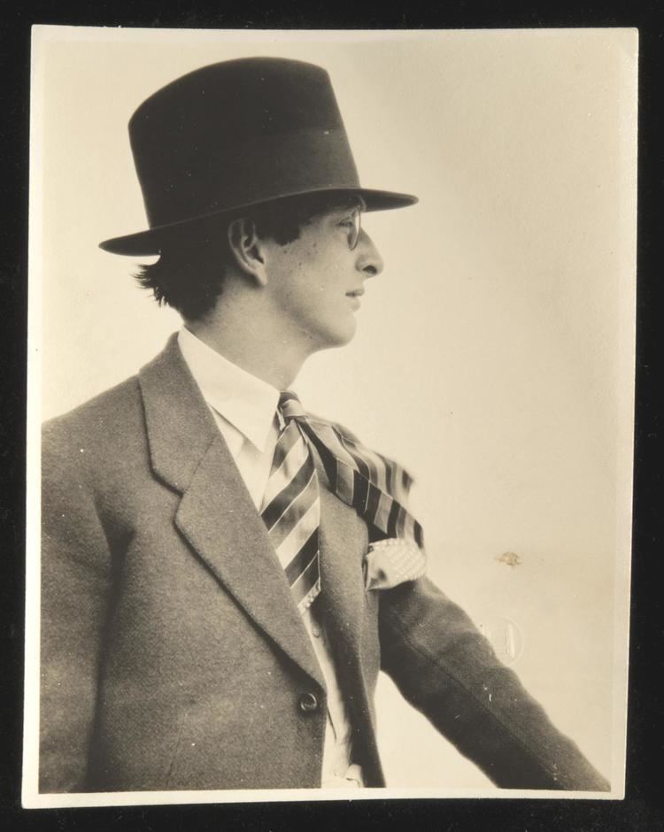 Edward Gathorne-Hardy Photograph of an unidentified man possibly Edward GathorneHardy