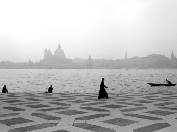 Edwin Smith (photographer) Edwin Smith photographs go on show at the RIBA in London