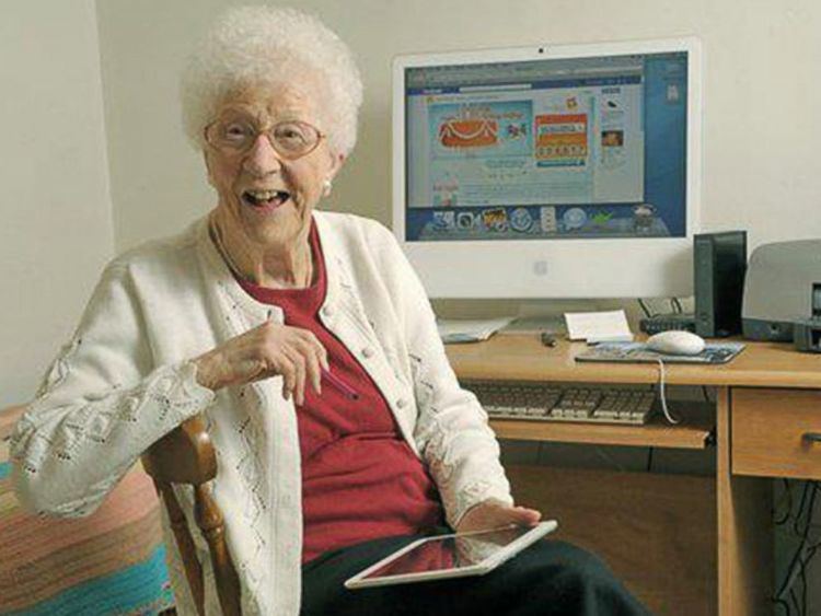 Edythe Kirchmaier Facebook39s Oldest User Turns 106 ABC News