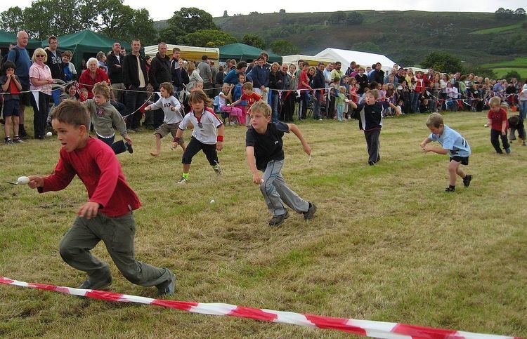 Egg-and-spoon race