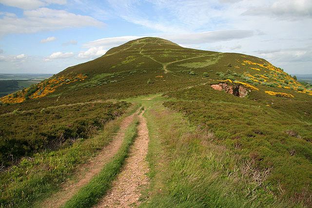 Eildon Hill The North Col in the Eildon Hills Walter Baxter Geograph