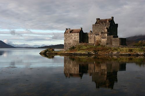 Eilean Donan farm1staticflickrcom1042866423749414fe558ej